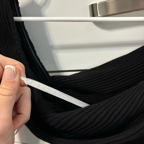 Are You Am I Asymmetrical Top Sweater BLACK - Picture 9 of 9